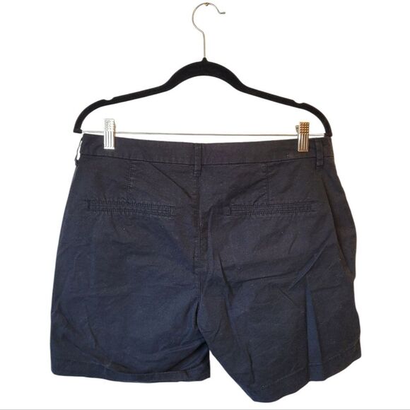 Old Navy Black Everyday Short Women's Size 10 - Picture 2 of 6
